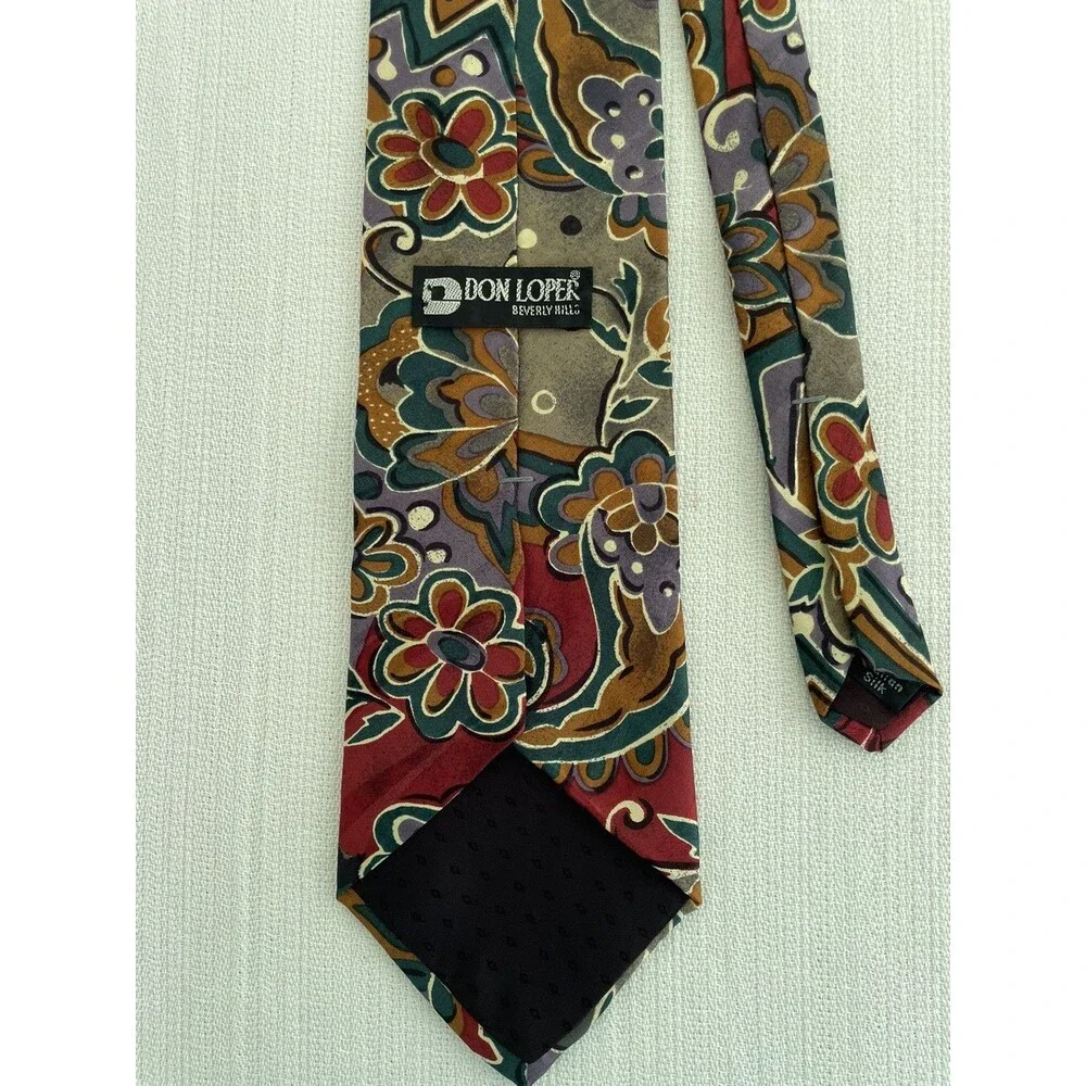 Vintage DON LOPER* BEVERLY HILLS Men's Tie Multi-Color Floral, 100% Italian Silk